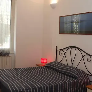 Perdiana House Apartment Genoa